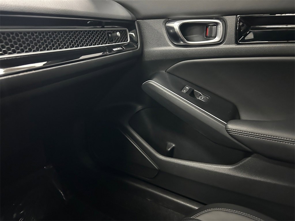 Used 2025 Honda Civic Sport Touring image 29