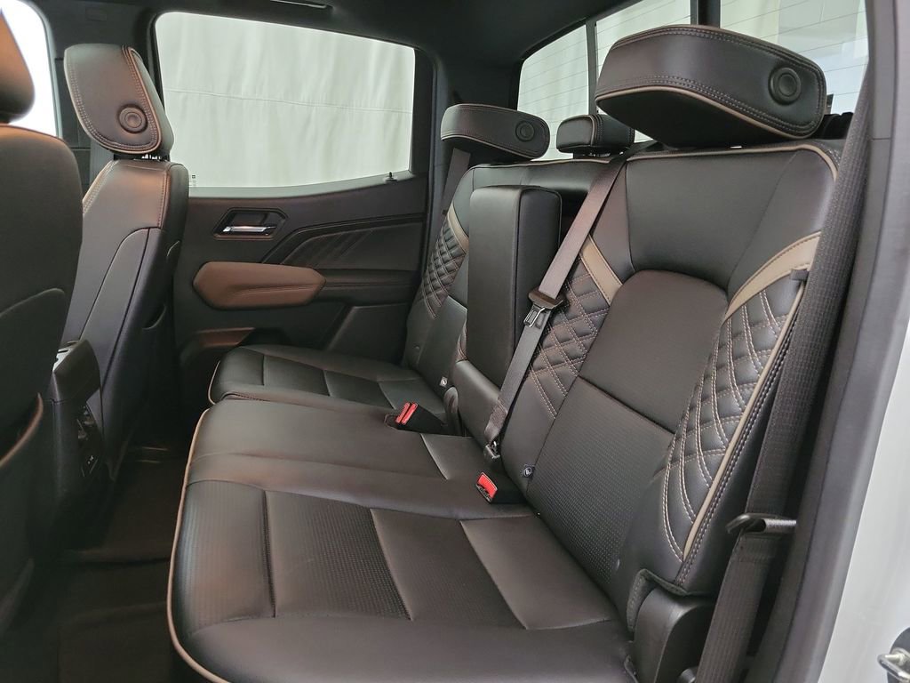 Certified 2023 GMC Canyon Denali image 10