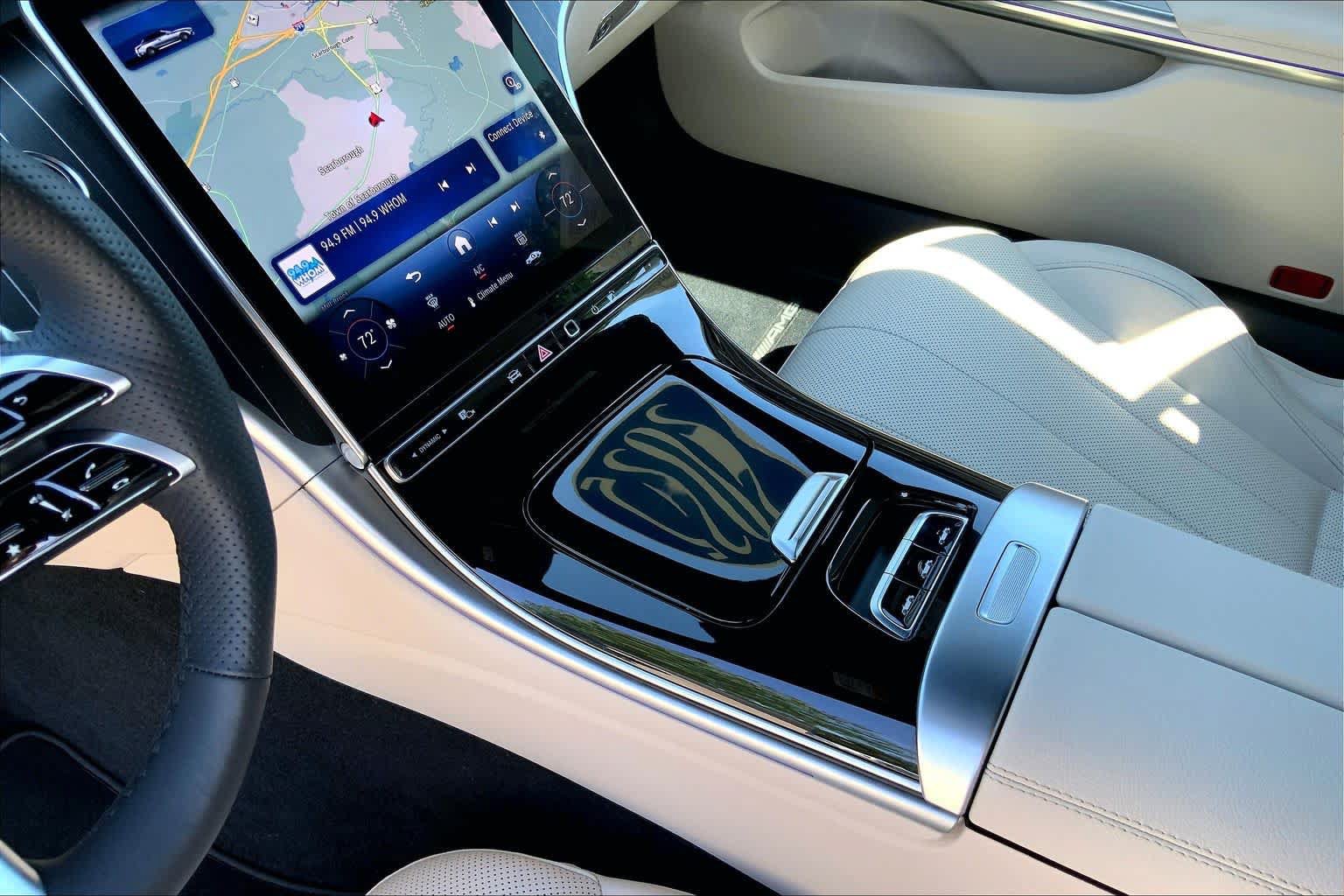 Certified 2025 Mercedes-Benz CLE 450 4MATIC Cabriolet image 17