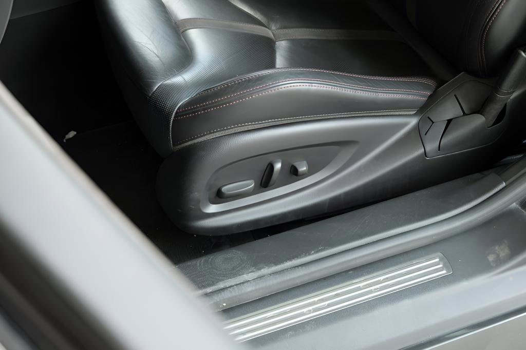 Used 2017 Chevrolet SS image 24