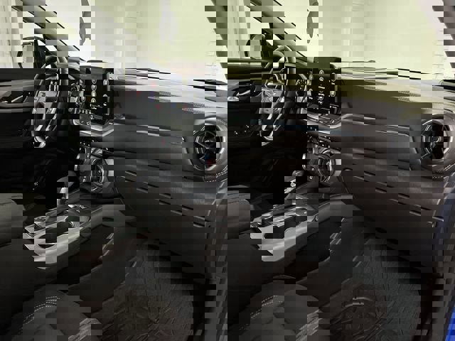 Certified 2024 Chevrolet Blazer LT w/ Convenience Package image 28