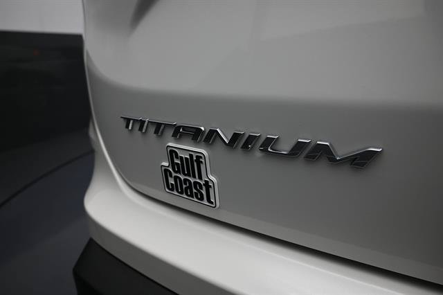Certified 2024 Ford Edge Titanium AWD/4WD image 5