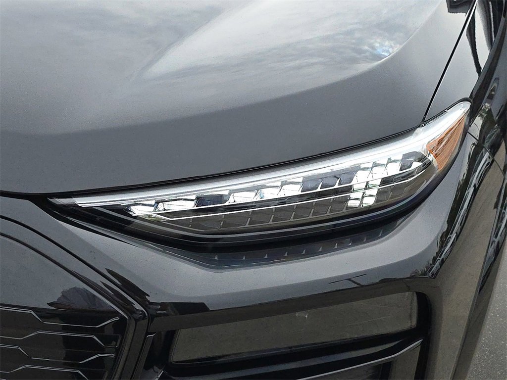 New 2025 Audi Q6 e-tron Premium Plus w/ Premium Plus image 32