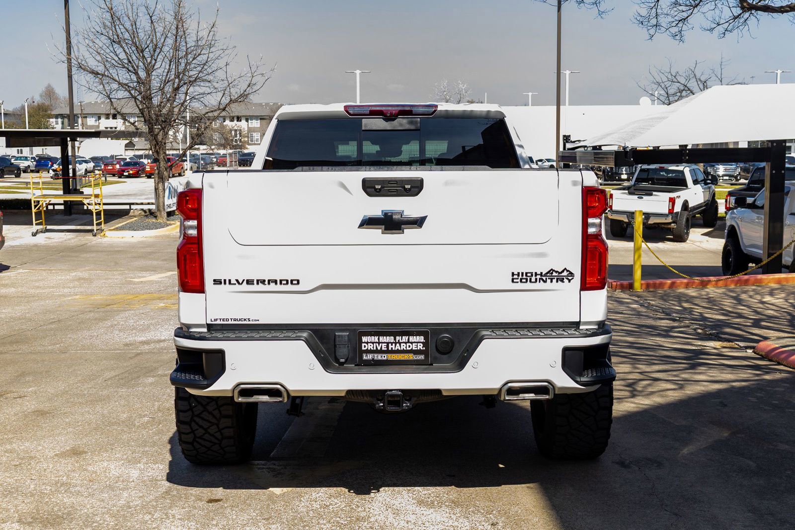 Used 2024 Chevrolet Silverado 1500 High Country w/ Technology Package AWD/4WD image 7