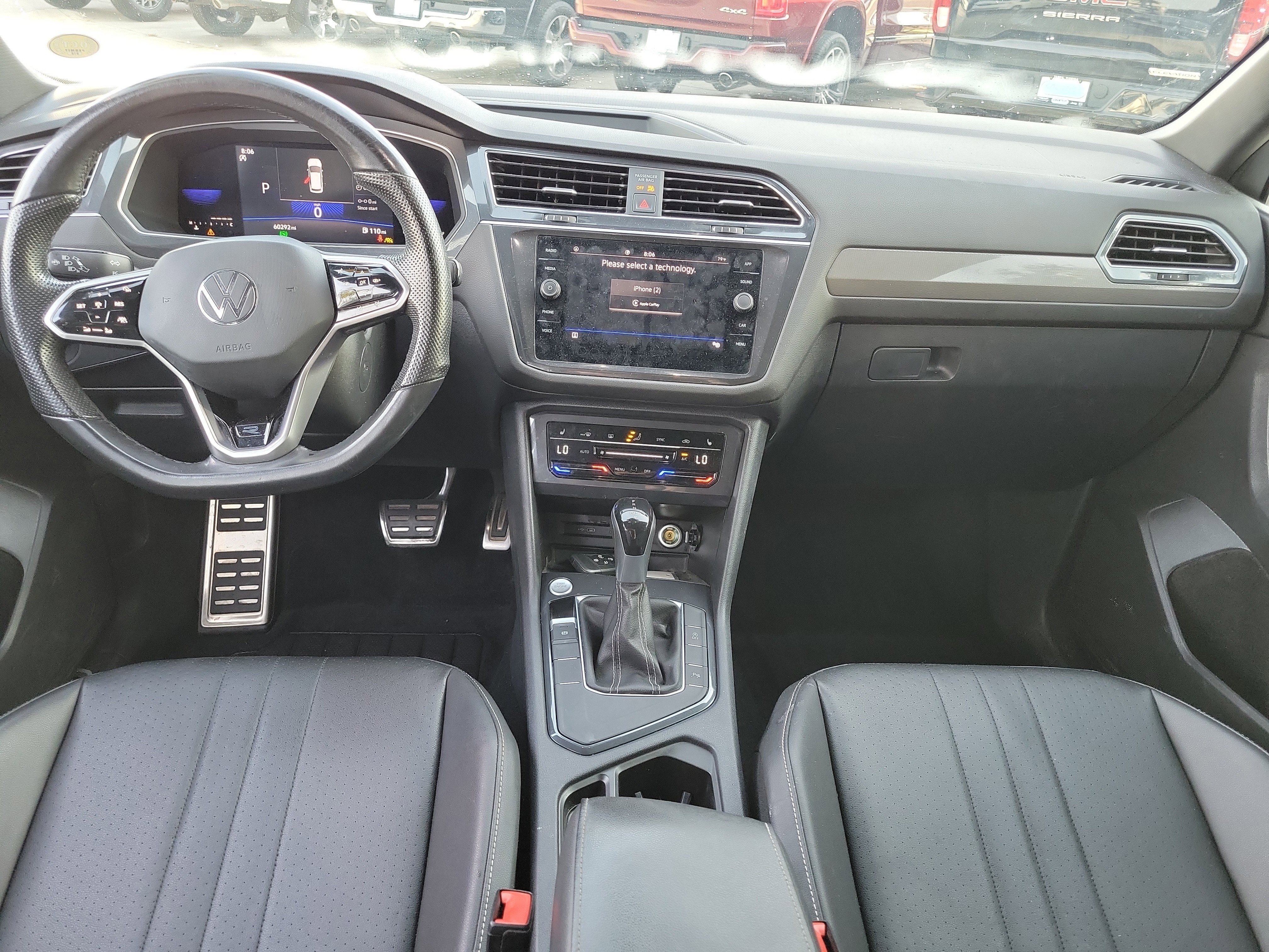 Used 2022 Volkswagen Tiguan SE R-Line FWD image 11