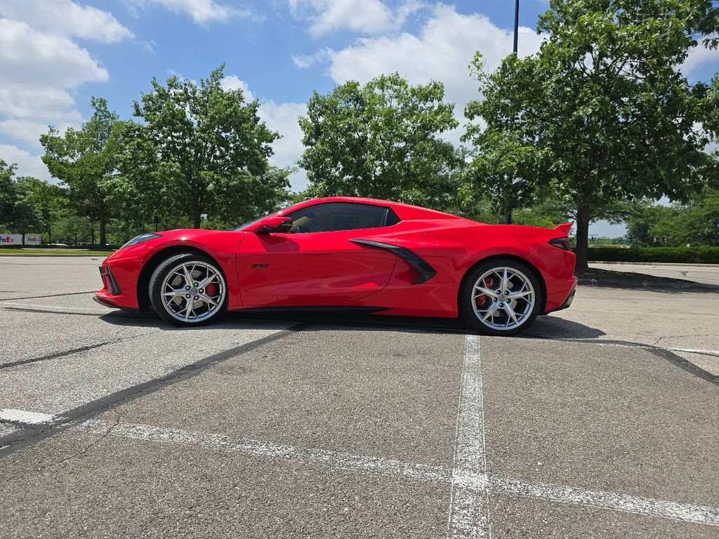 Used 2023 Chevrolet Corvette Stingray Premium Conv w/ Z51 Performance Package RWD image 11