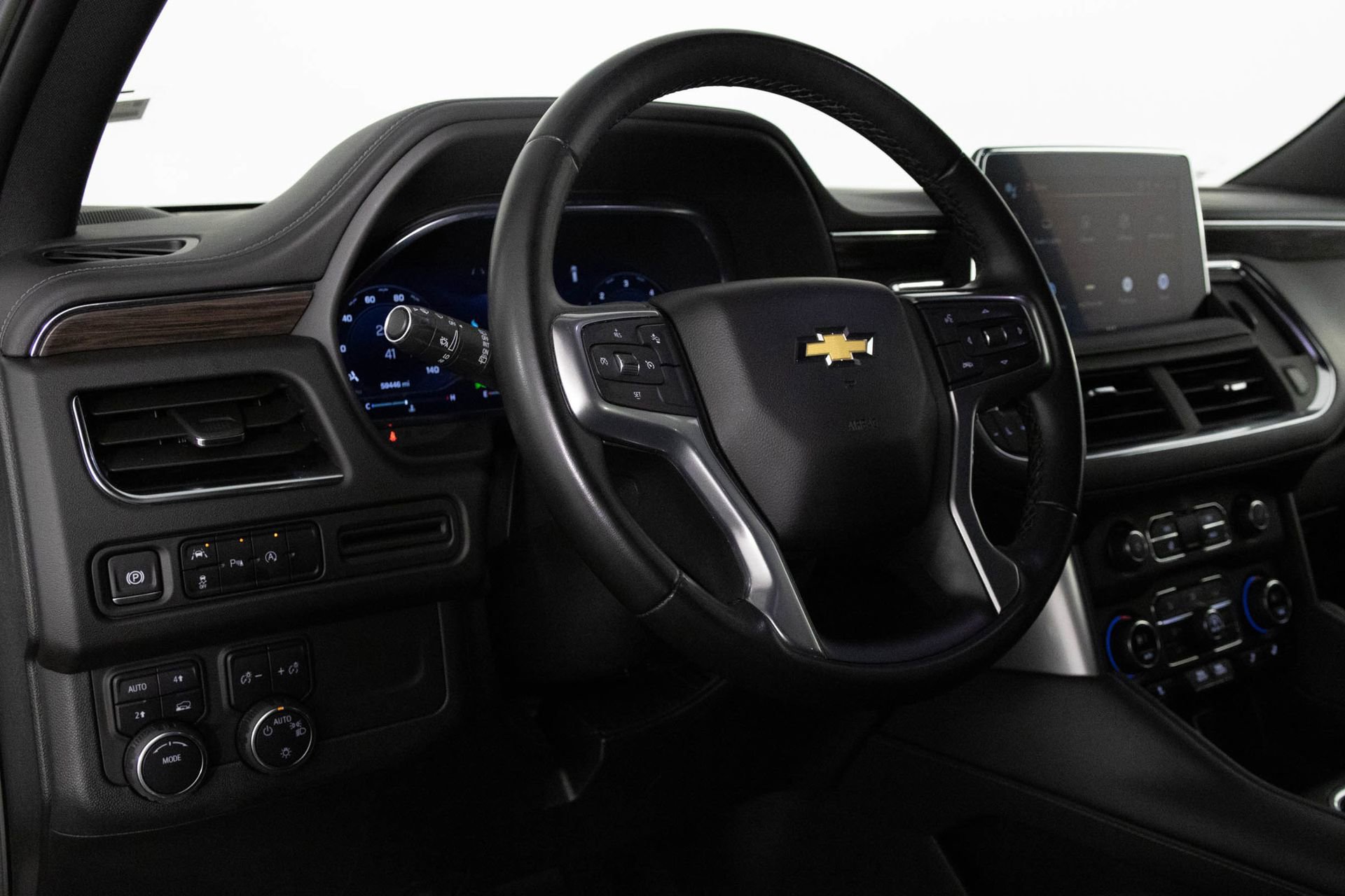 Used 2024 Chevrolet Tahoe LT image 31
