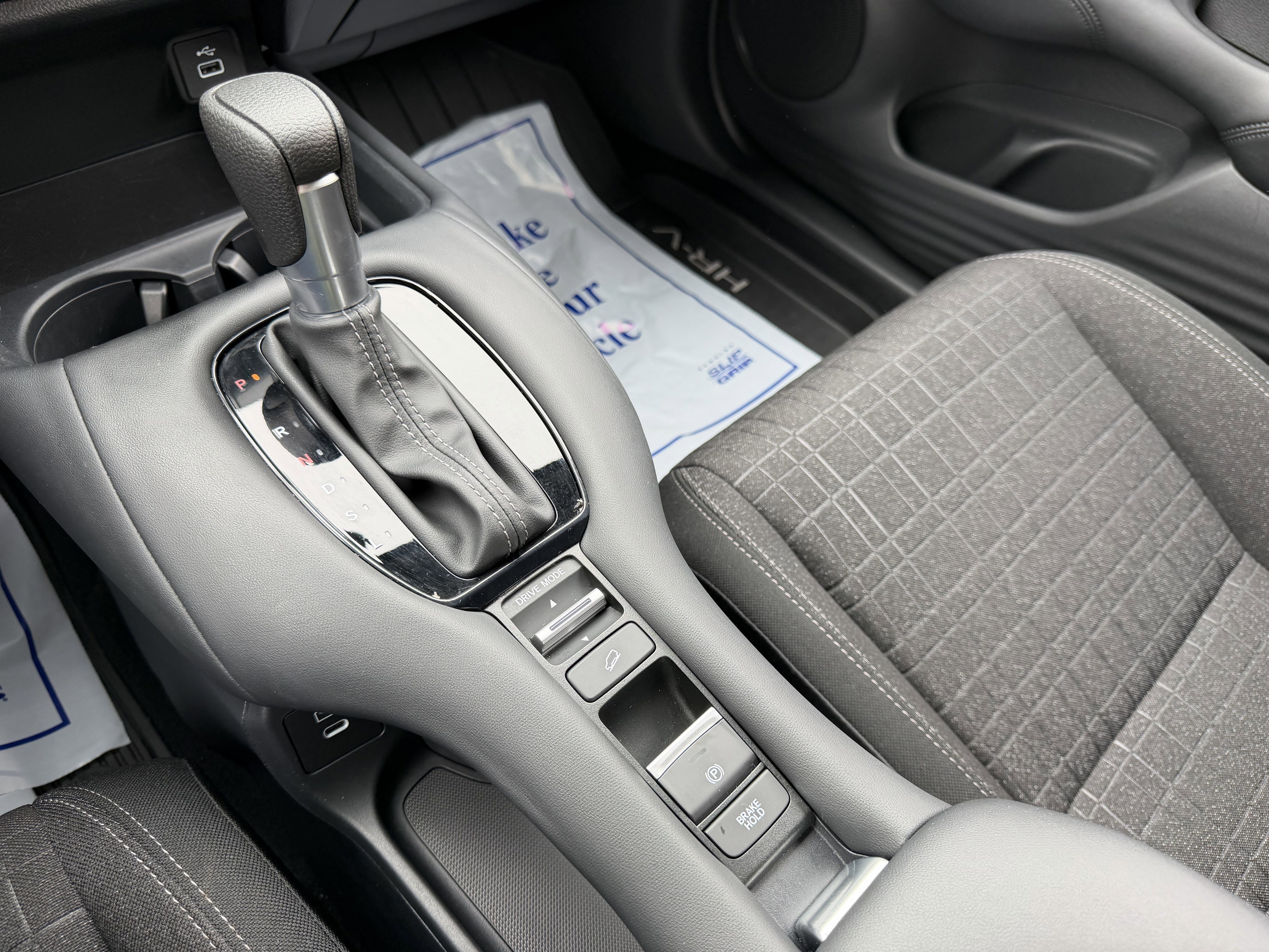 Certified 2024 Honda HR-V LX image 18