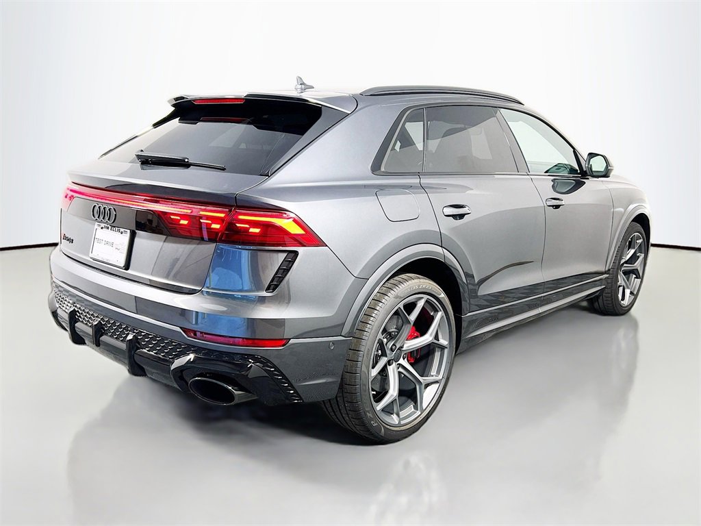 New 2026 Audi RS Q8 performance image 7