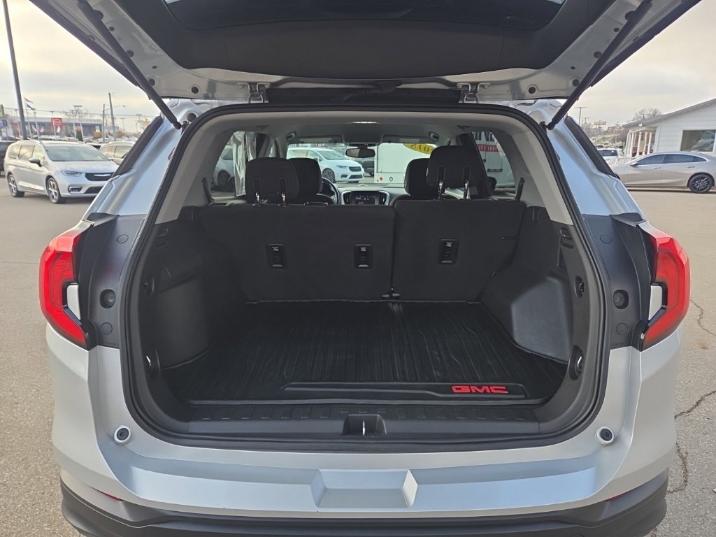 Used 2018 GMC Terrain SLE w/ Driver Convenience Package image 7