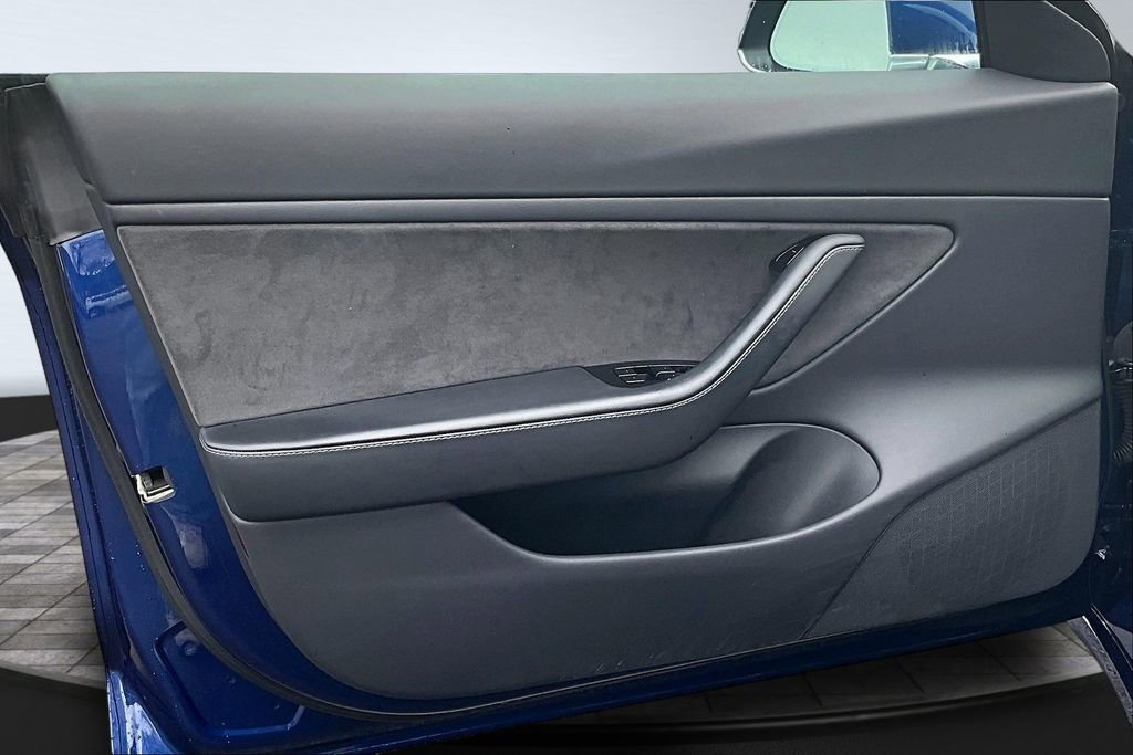 Used 2020 Tesla Model 3 Performance image 22