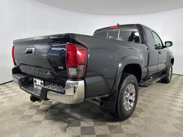 Used 2018 Toyota Tacoma SR5 image 7