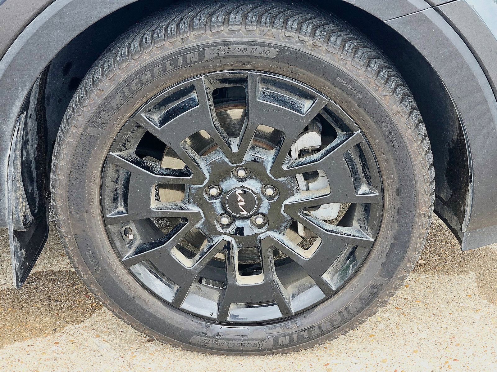 Used 2022 Kia Telluride SX w/ SX Prestige Package image 8