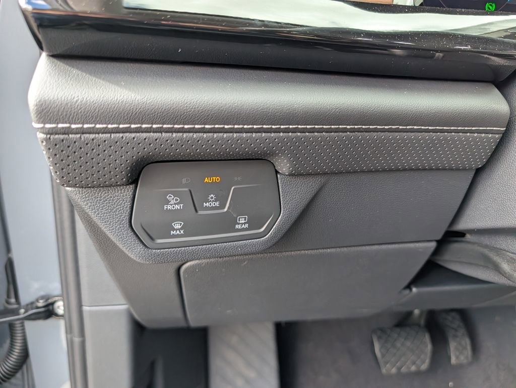 New 2026 Volkswagen Atlas SE image 18