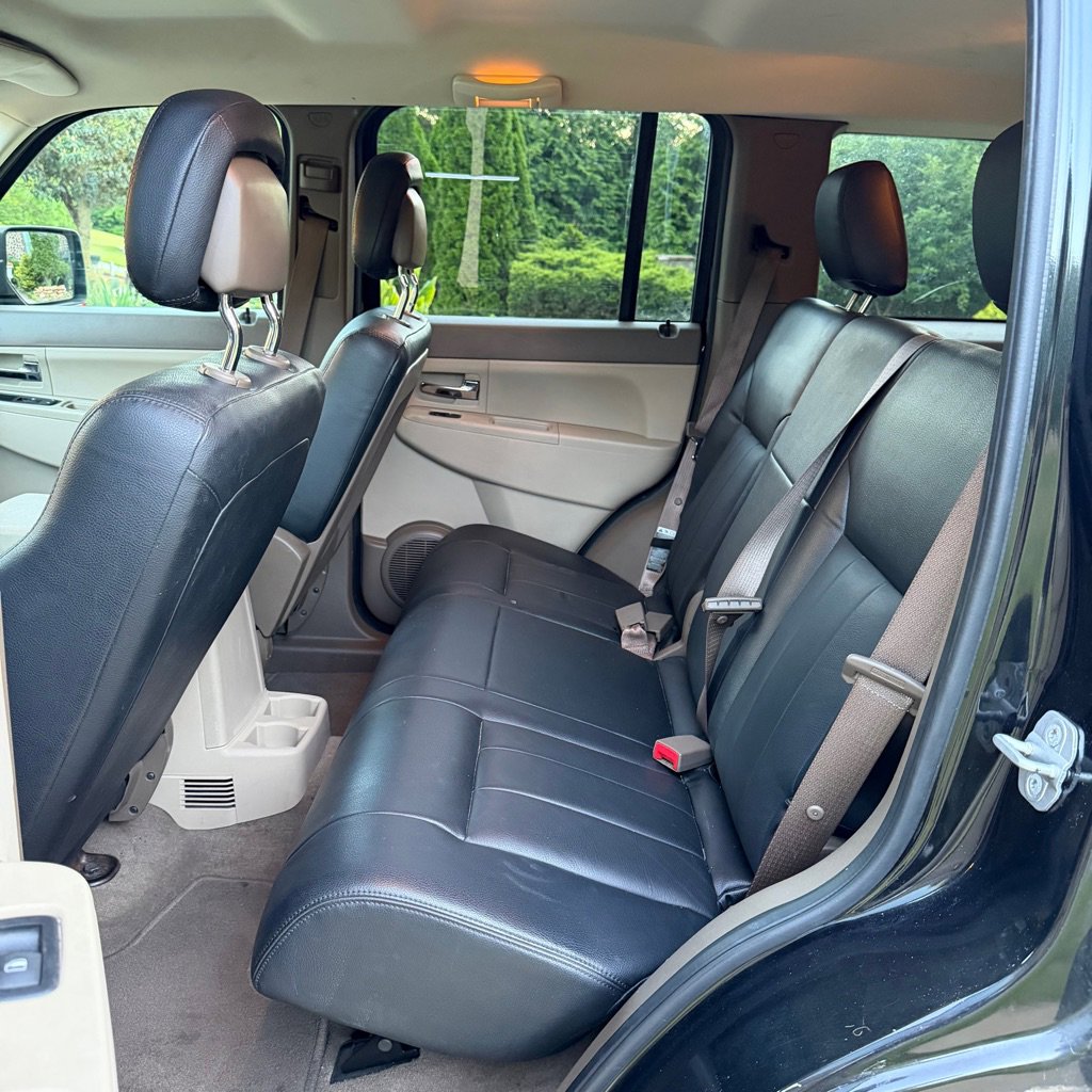 Used 2010 Jeep Liberty Sport w/ Popular Equipment Group AWD/4WD image 23