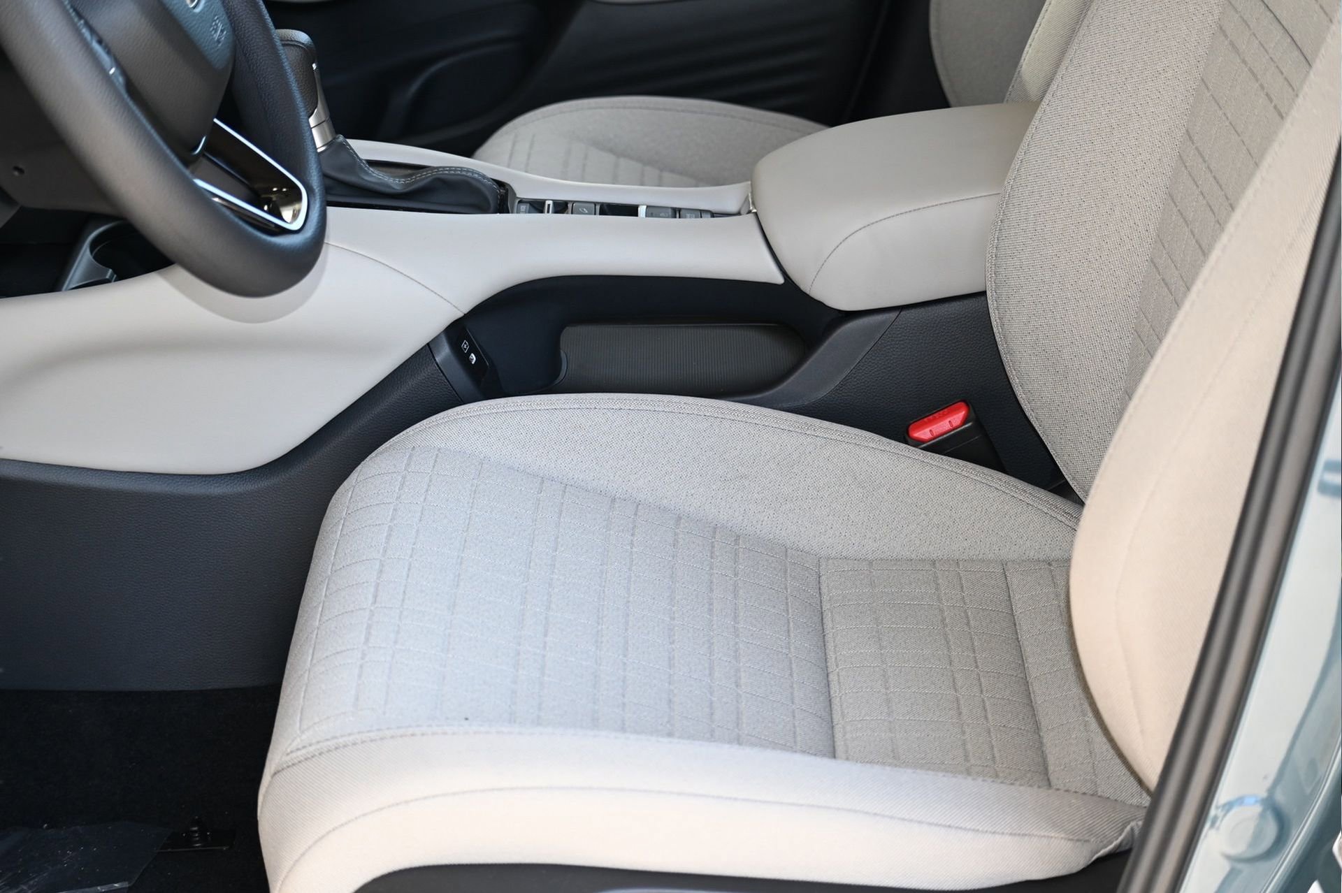 New 2026 Honda HR-V LX image 15