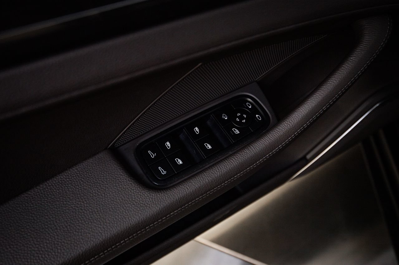 Certified 2023 Porsche Panamera 4 Platinum Edition AWD/4WD image 23