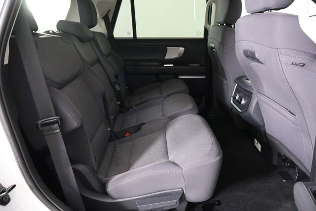 Used 2025 Ford Expedition Active image 15