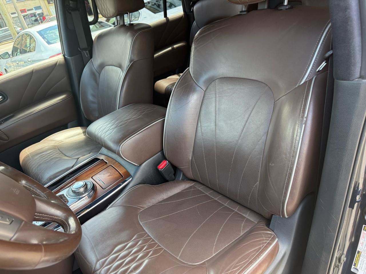 Used 2017 INFINITI QX80 Limited AWD/4WD image 6