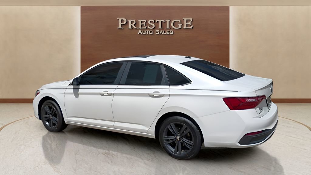 Used 2023 Volkswagen Jetta SE FWD image 29