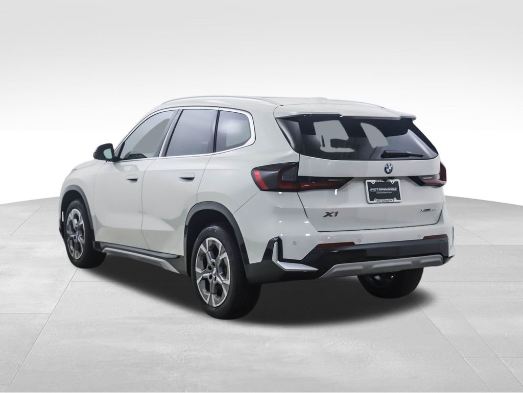 Used 2025 BMW X1 xDrive28i w/ Convenience Package image 4