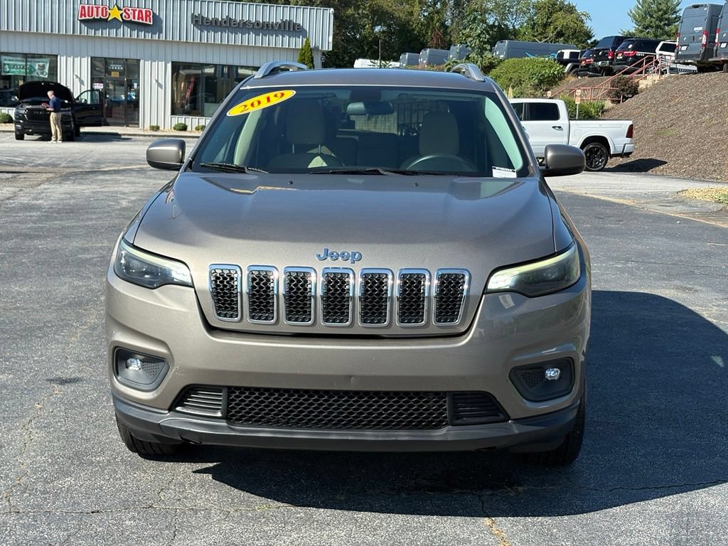 Used 2019 Jeep Cherokee Latitude w/ Popular Appearance Group AWD/4WD image 7