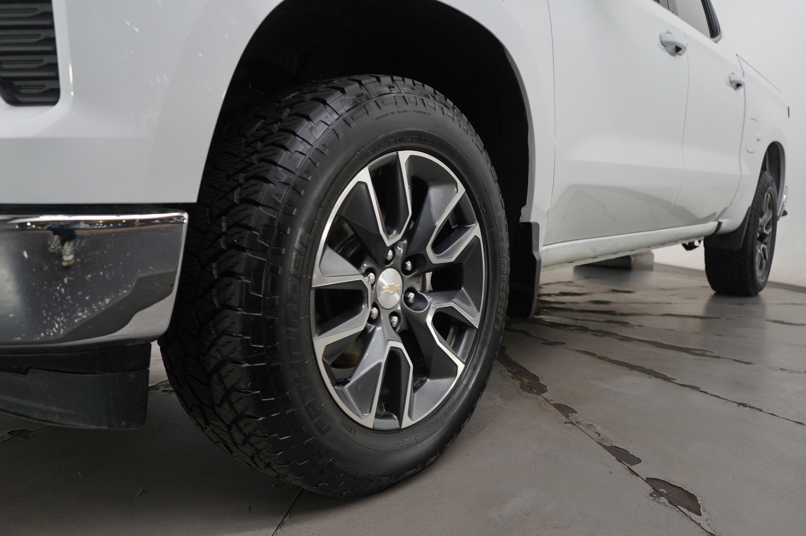 Used 2023 Chevrolet Silverado 1500 LT w/ Z71 Off-Road Package image 28