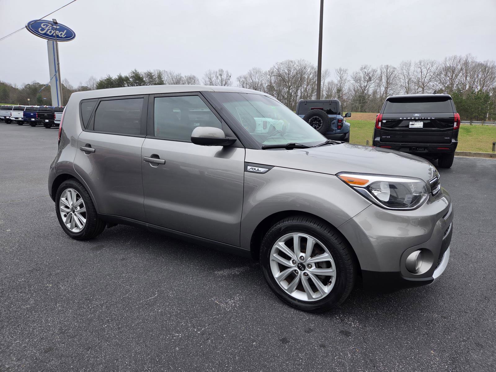Used 2017 Kia Soul + image 28
