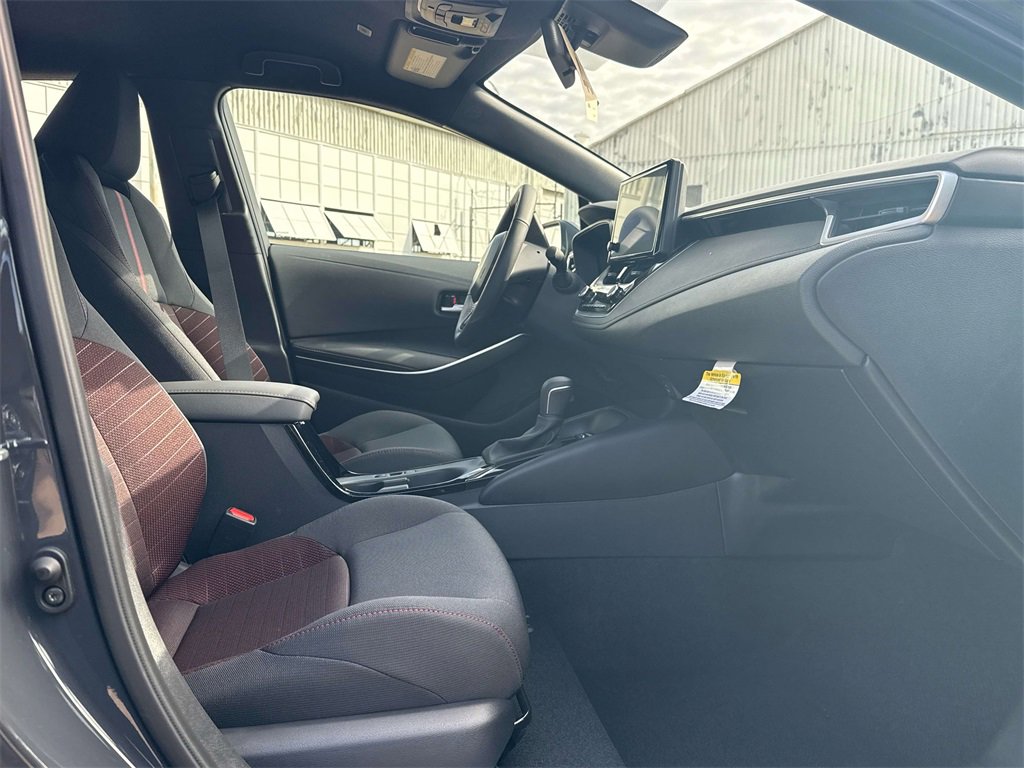Used 2025 Toyota Corolla SE image 13