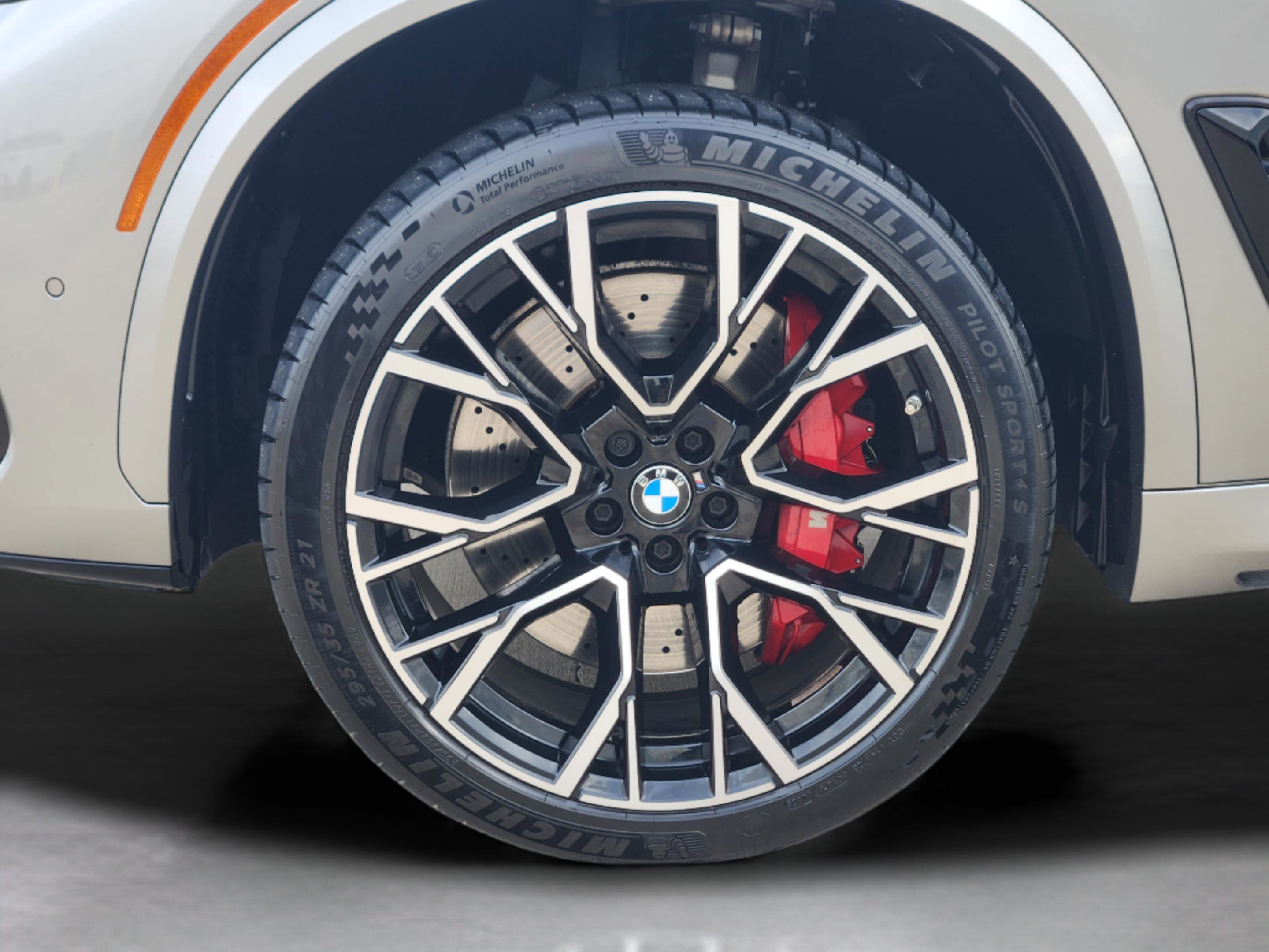 Used 2023 BMW X5 M w/ Competition Package AWD/4WD image 34