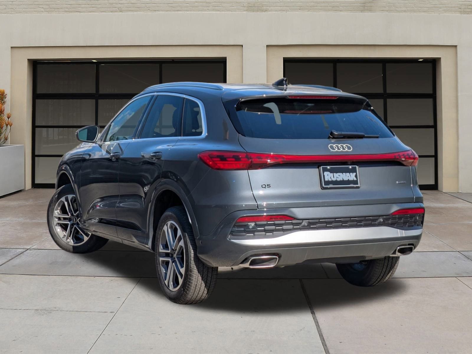 New 2025 Audi Q5 Premium image 3
