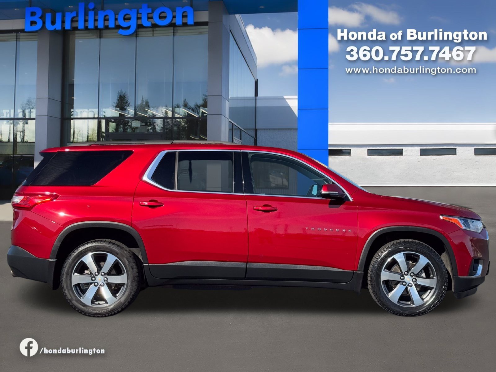 Used 2020 Chevrolet Traverse LT w/ LT Premium Package AWD/4WD image 7