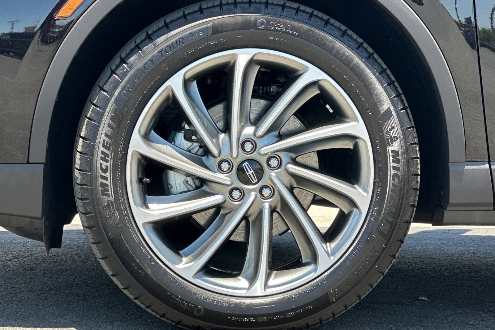 Certified 2025 Lincoln Corsair AWD w/ Equipment Group 101A image 26
