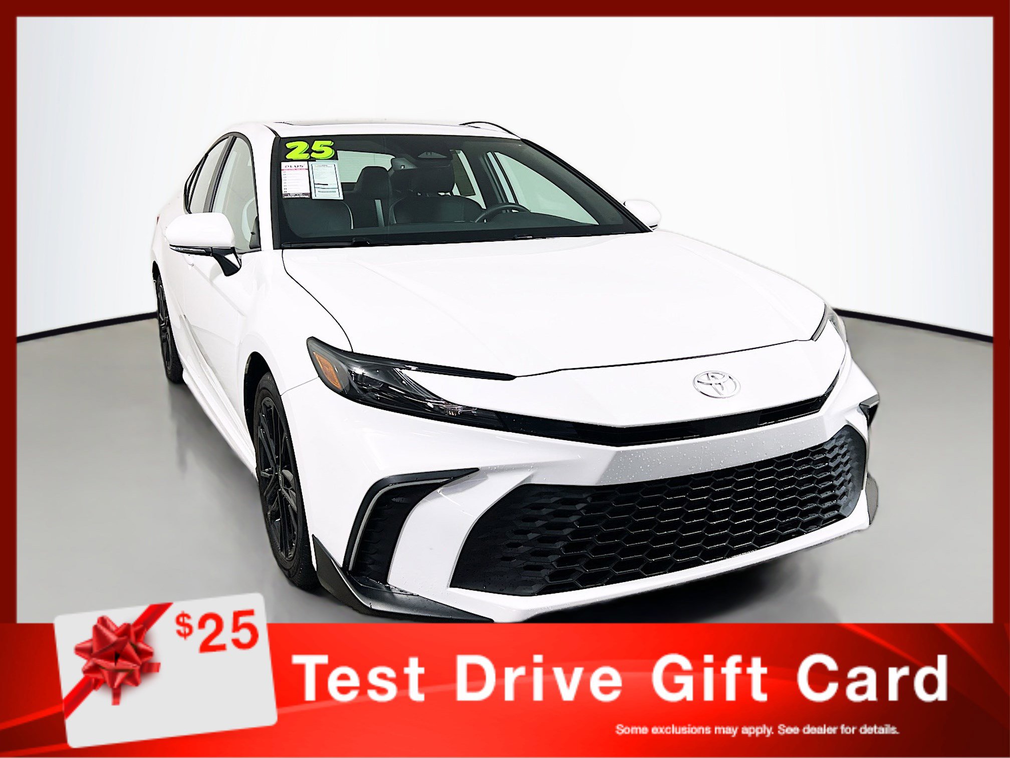 Used 2025 Toyota Camry SE w/ Multimedia Upgrade Package