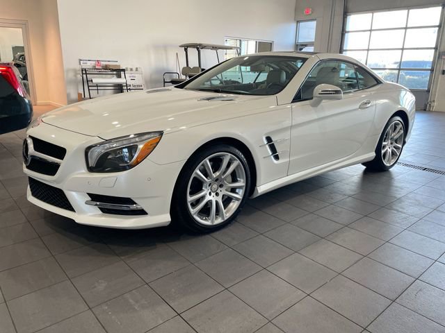Used 2016 Mercedes-Benz SL 400 image 2