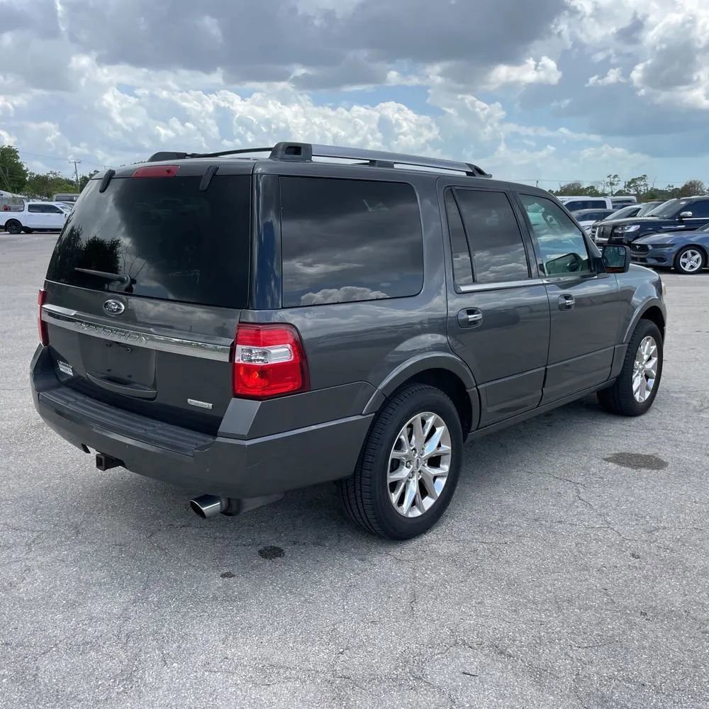 Used 2015 Ford Expedition Limited w/ Equipment Group 301A AWD/4WD image 8