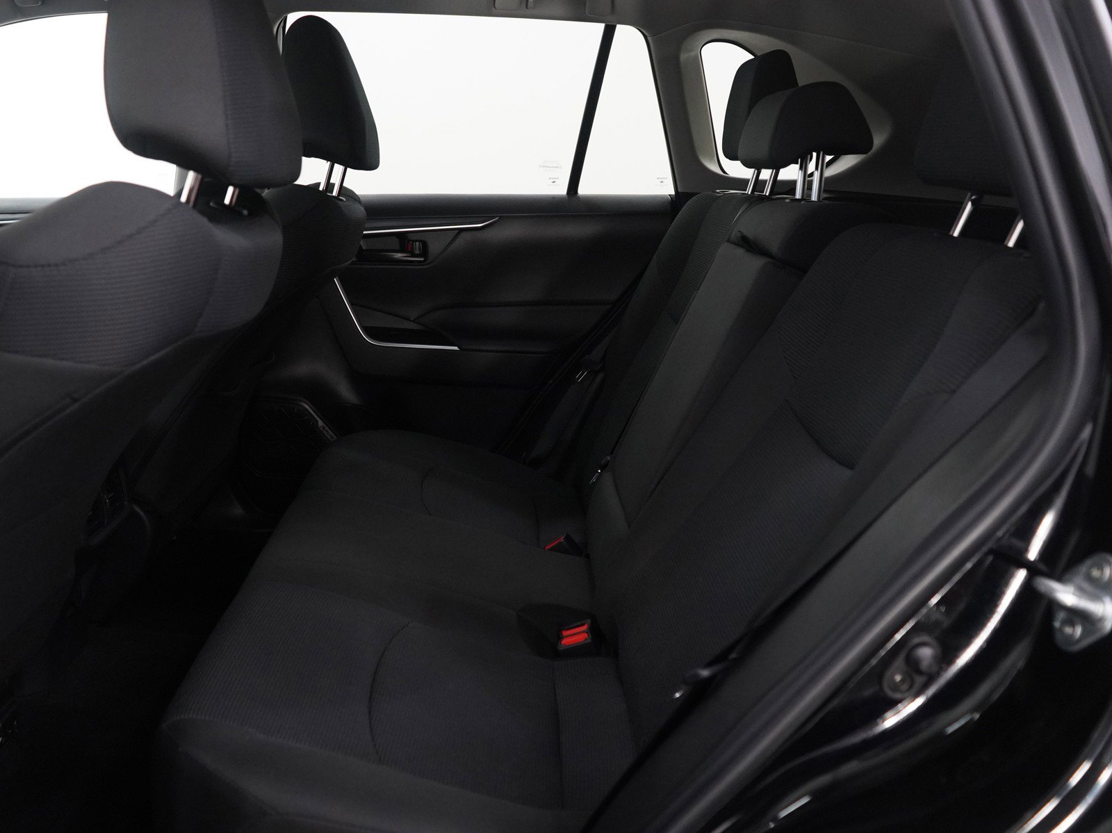 Used 2023 Toyota RAV4 LE image 13