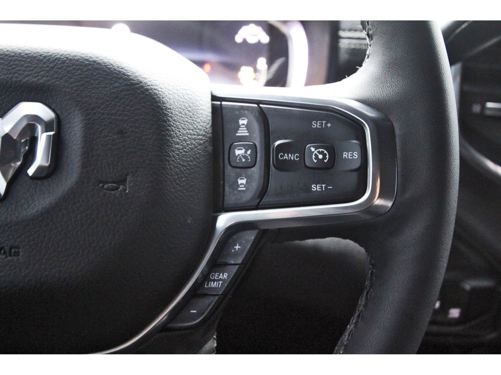 Used 2025 RAM 3500 Laramie w/ Towing Technology Group image 19