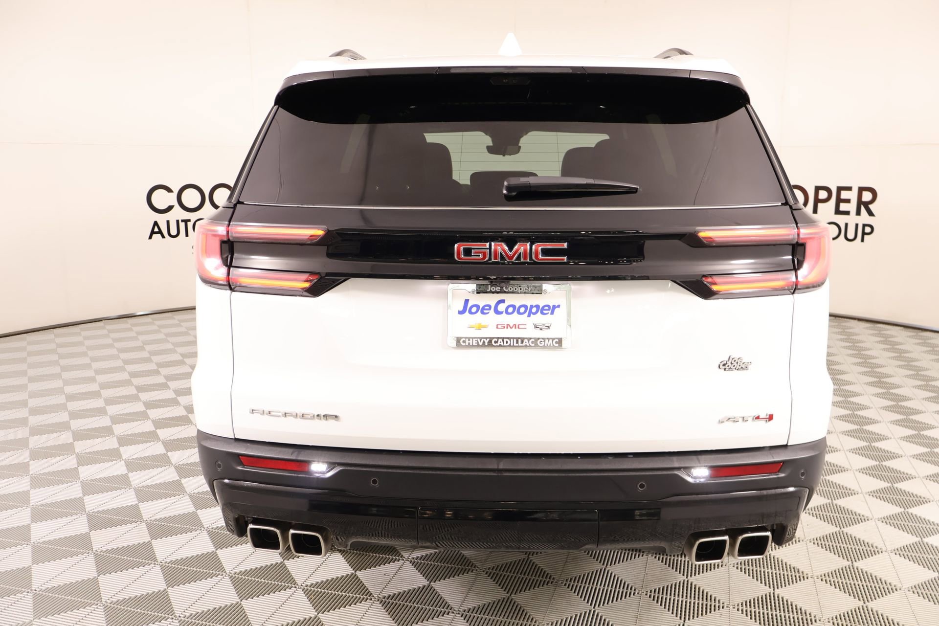 Used 2026 GMC Acadia AT4 w/ Luxury Package AWD/4WD image 25
