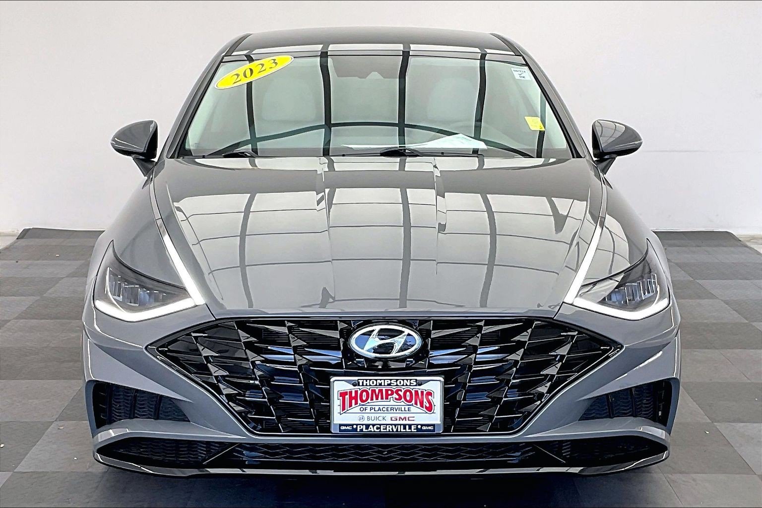 Used 2023 Hyundai Sonata SEL w/ Cargo Package FWD image 2