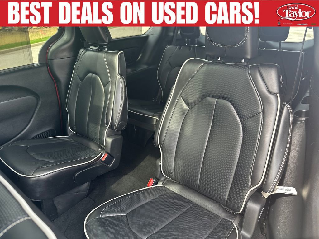 Used 2025 Chrysler Pacifica Limited FWD image 20