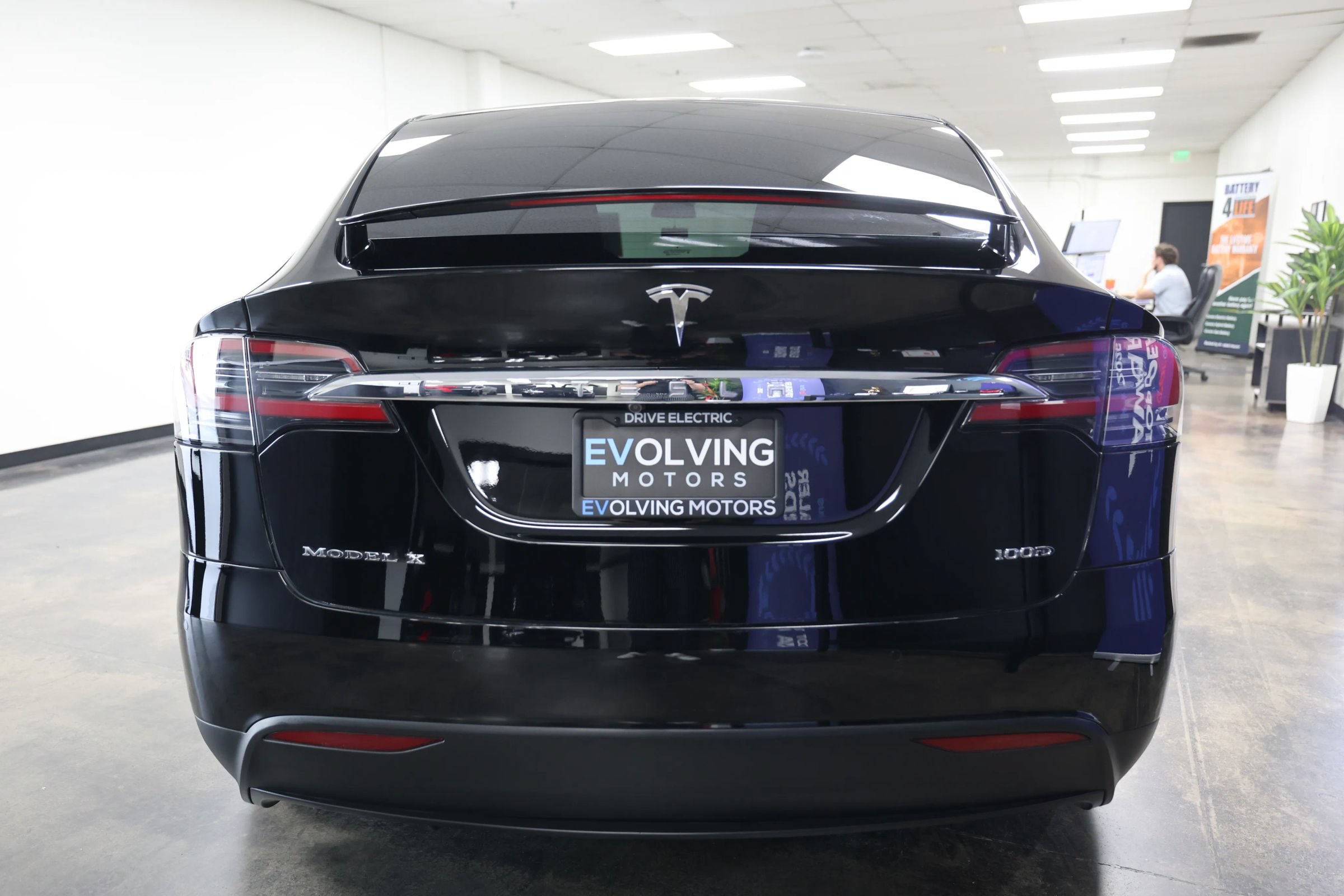 Used 2018 Tesla Model X 100D AWD/4WD image 9