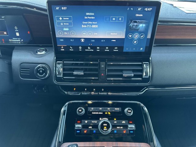 Certified 2024 Lincoln Navigator L Reserve image 33