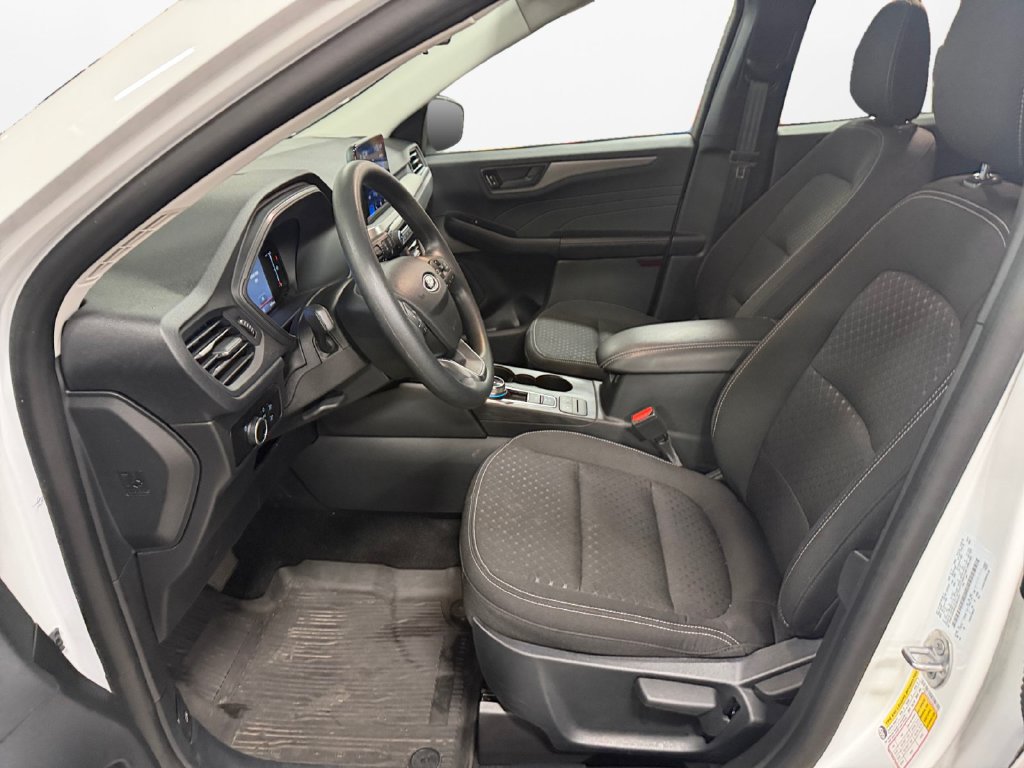 New 2025 Ford Escape Active FWD image 17