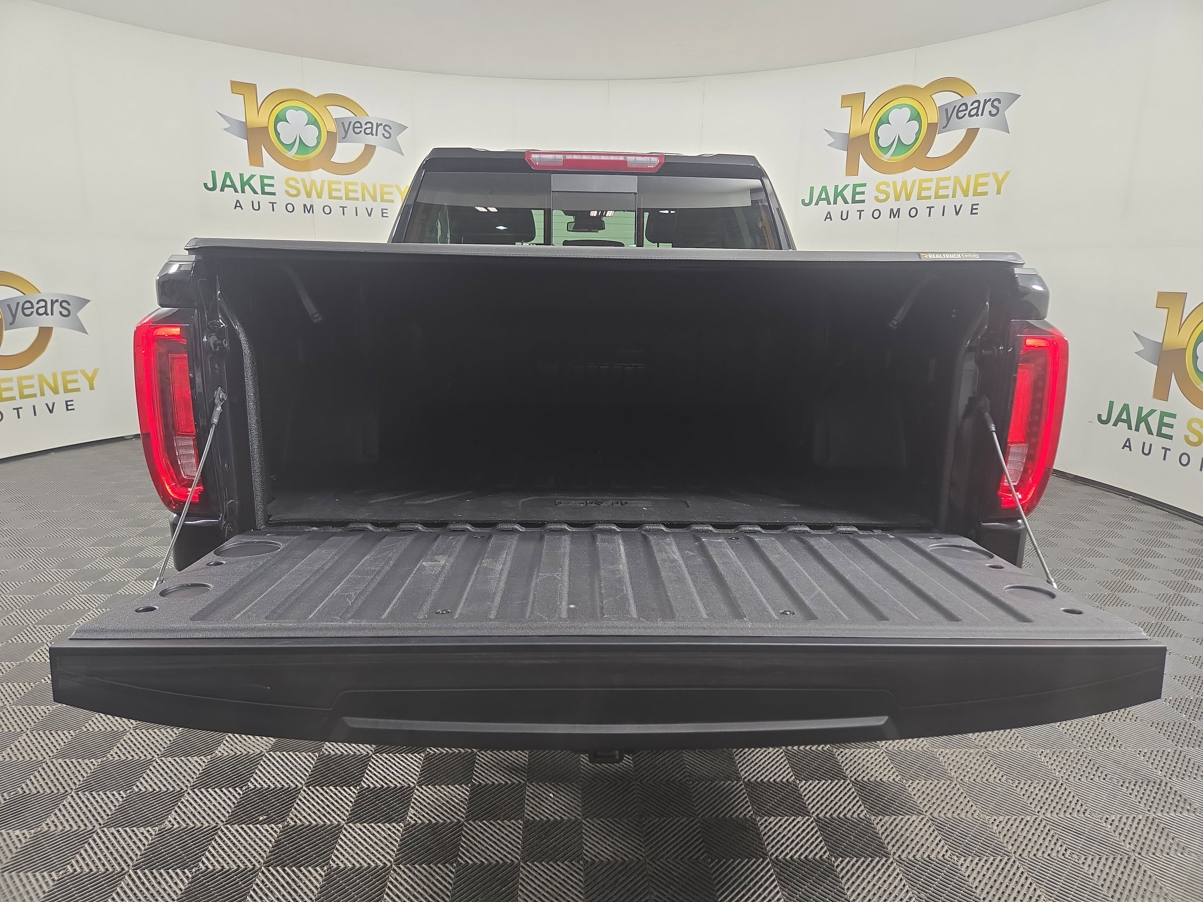 Certified 2024 GMC Sierra 1500 SLT w/ SLT Premium Plus Package image 33