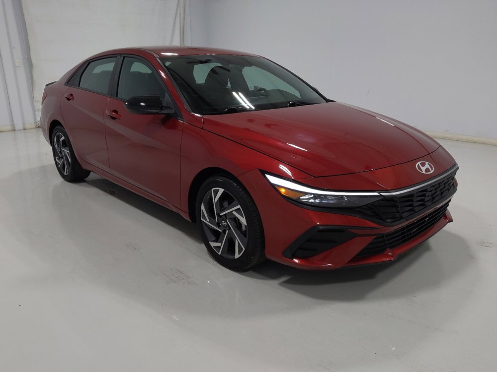 Used 2025 Hyundai Elantra Sport FWD image 13