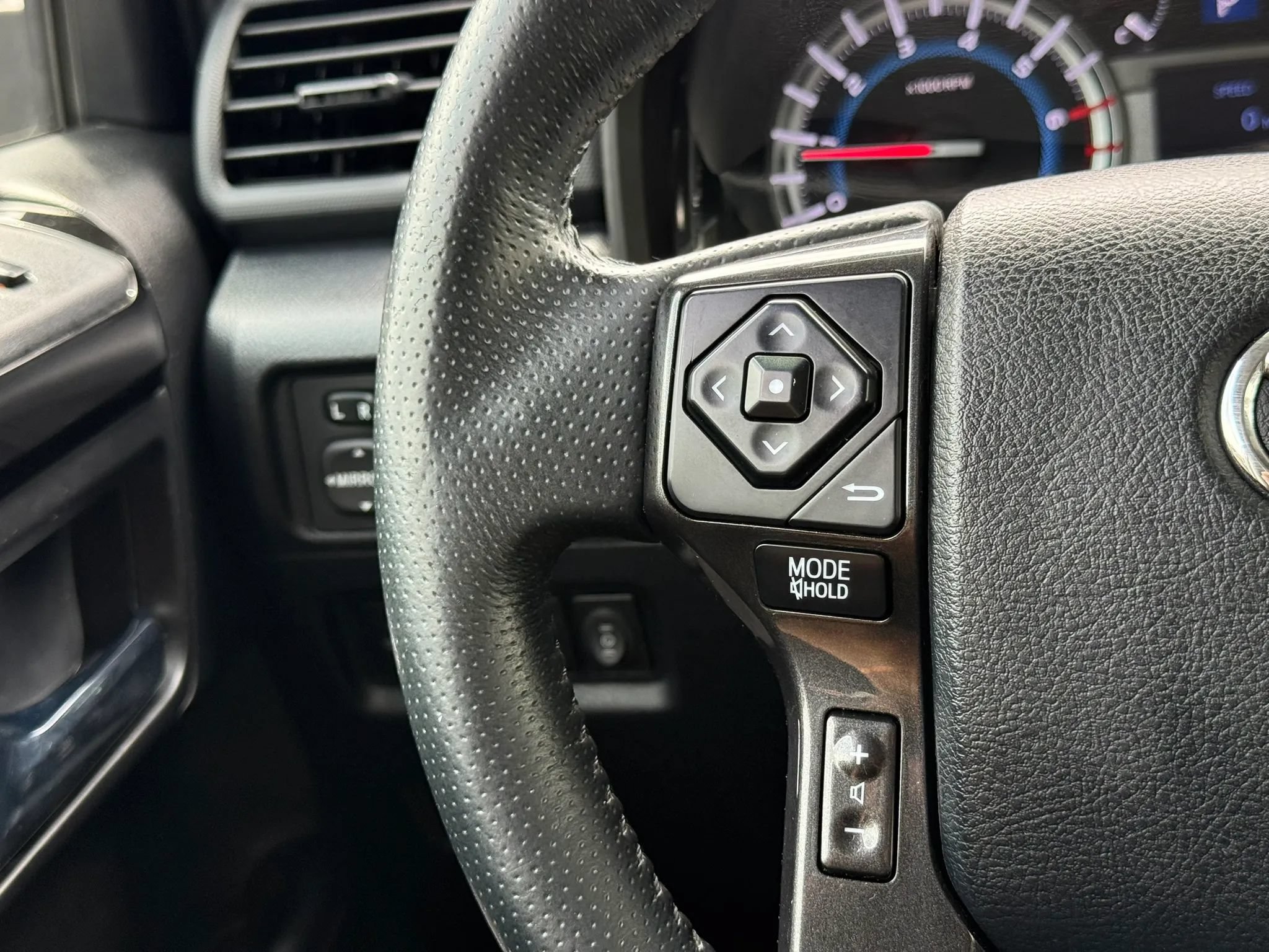 Used 2017 Toyota 4Runner TRD Pro AWD/4WD image 21