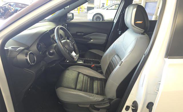 Used 2021 Nissan Kicks SR w/ SR Premium Package image 5