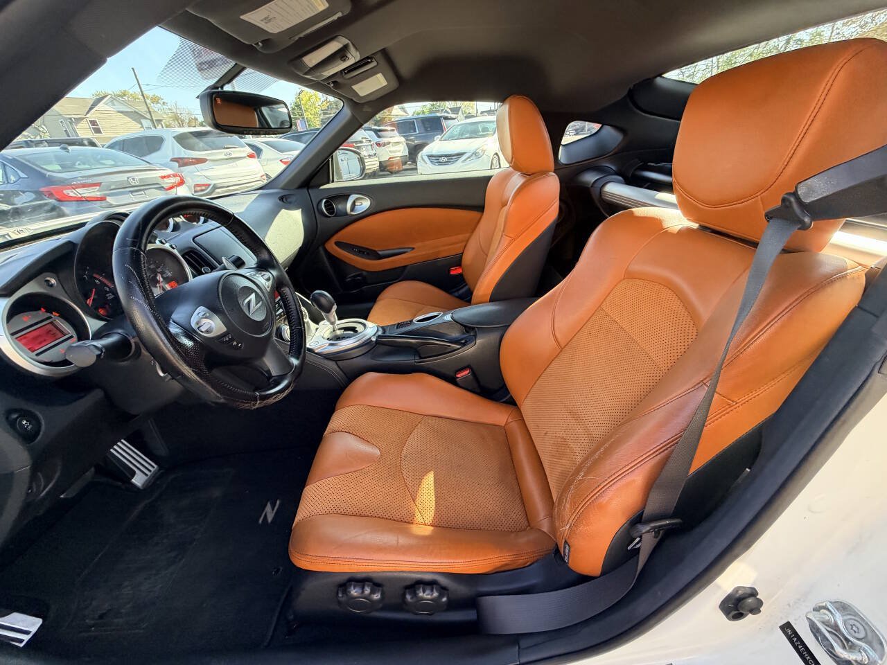 Used 2012 Nissan 370Z Touring RWD image 21