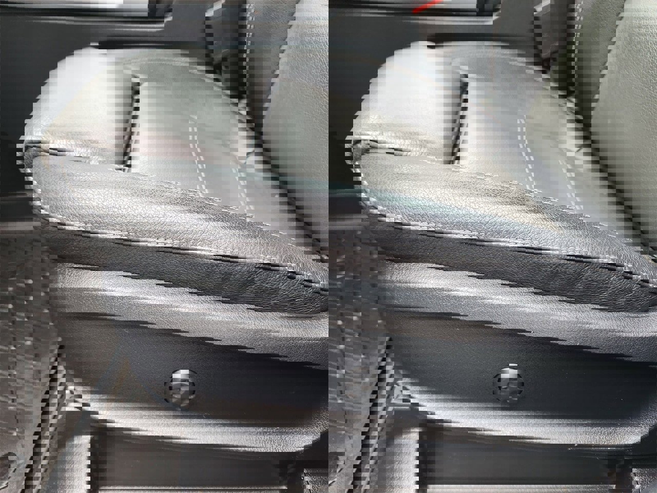 Used 2023 Mercedes-Benz GLB 35 AMG 4MATIC image 23